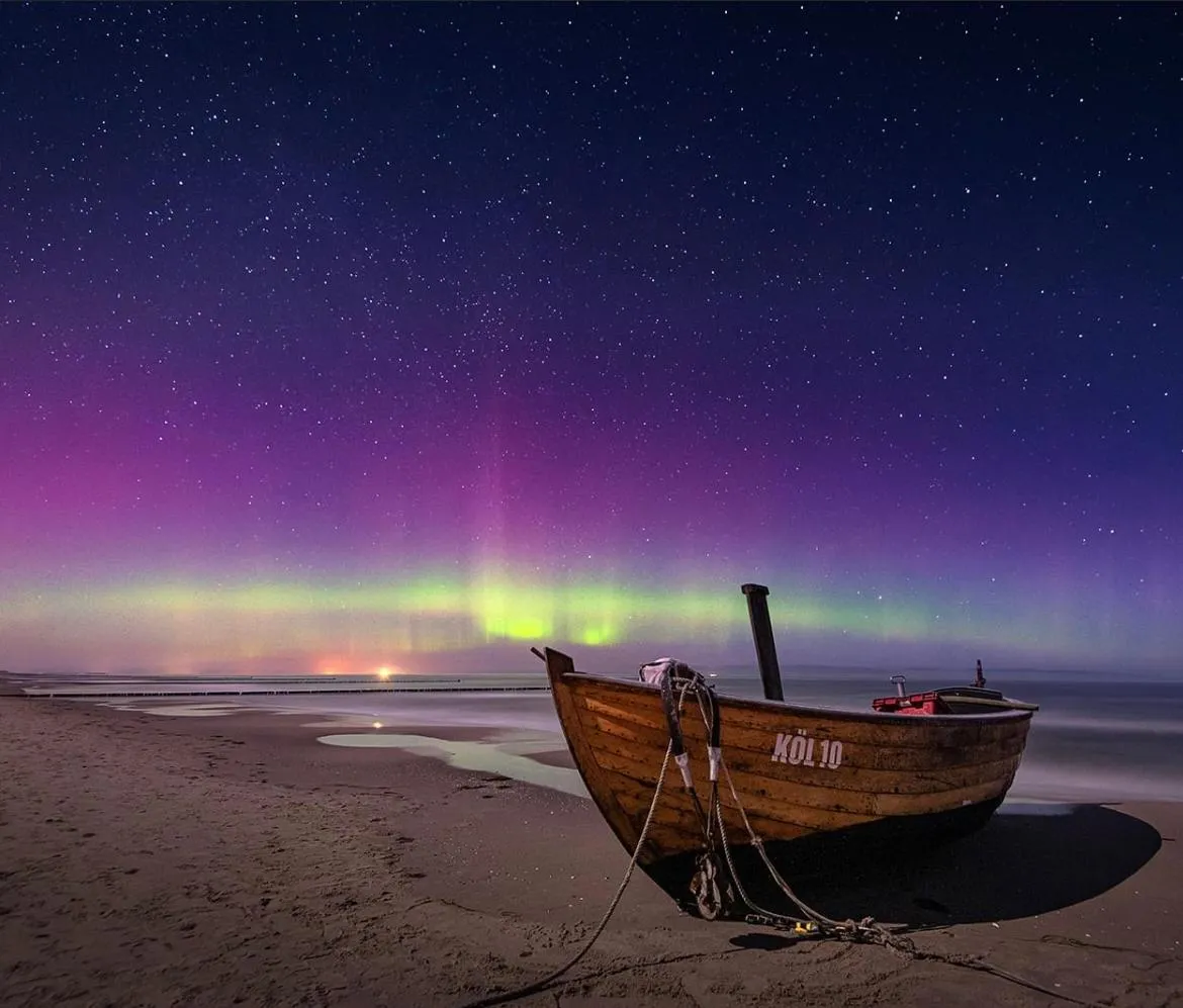 Gras und Fluss von Ferienwohnung Heimathafen & Hafenkante